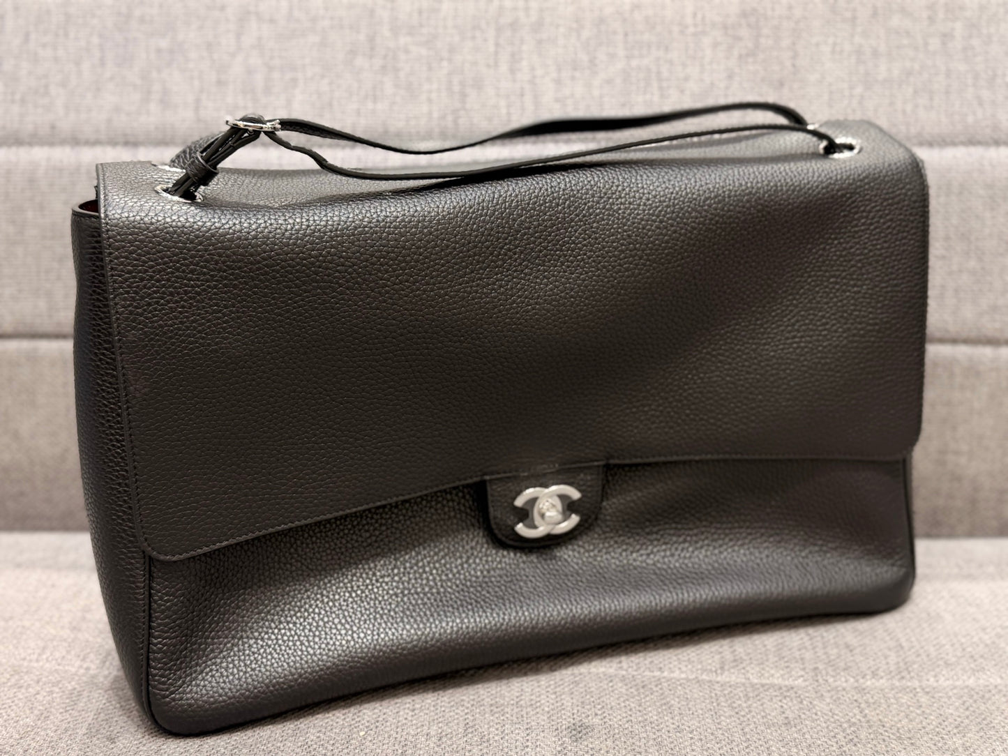 Chanel Maxi Flap – 26S