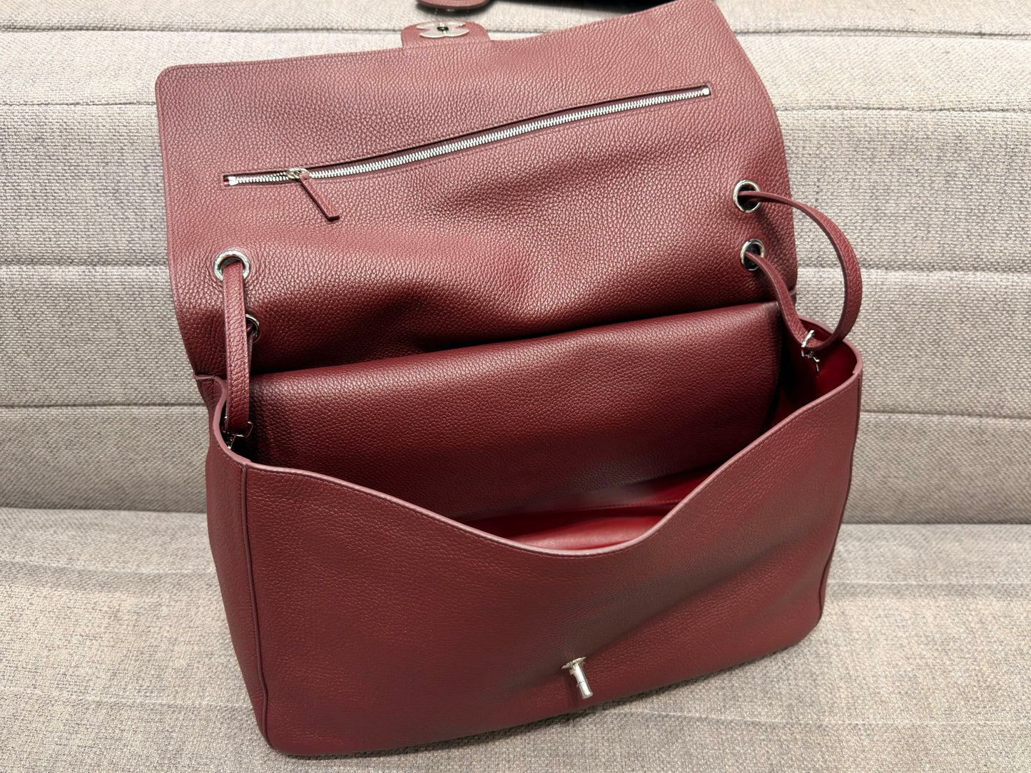 Chanel Maxi Flap – 26S
