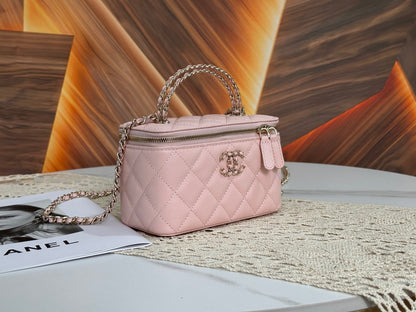 Chanel 96190 Caviar Leather Vanity Case – 26P Collection