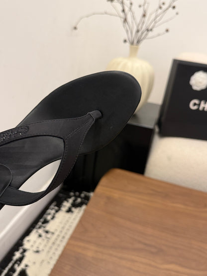 Chanel Satin Heeled Thong Sandals – 2026SS