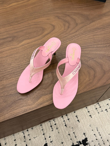 Chanel Satin Heeled Thong Sandals – 2026SS