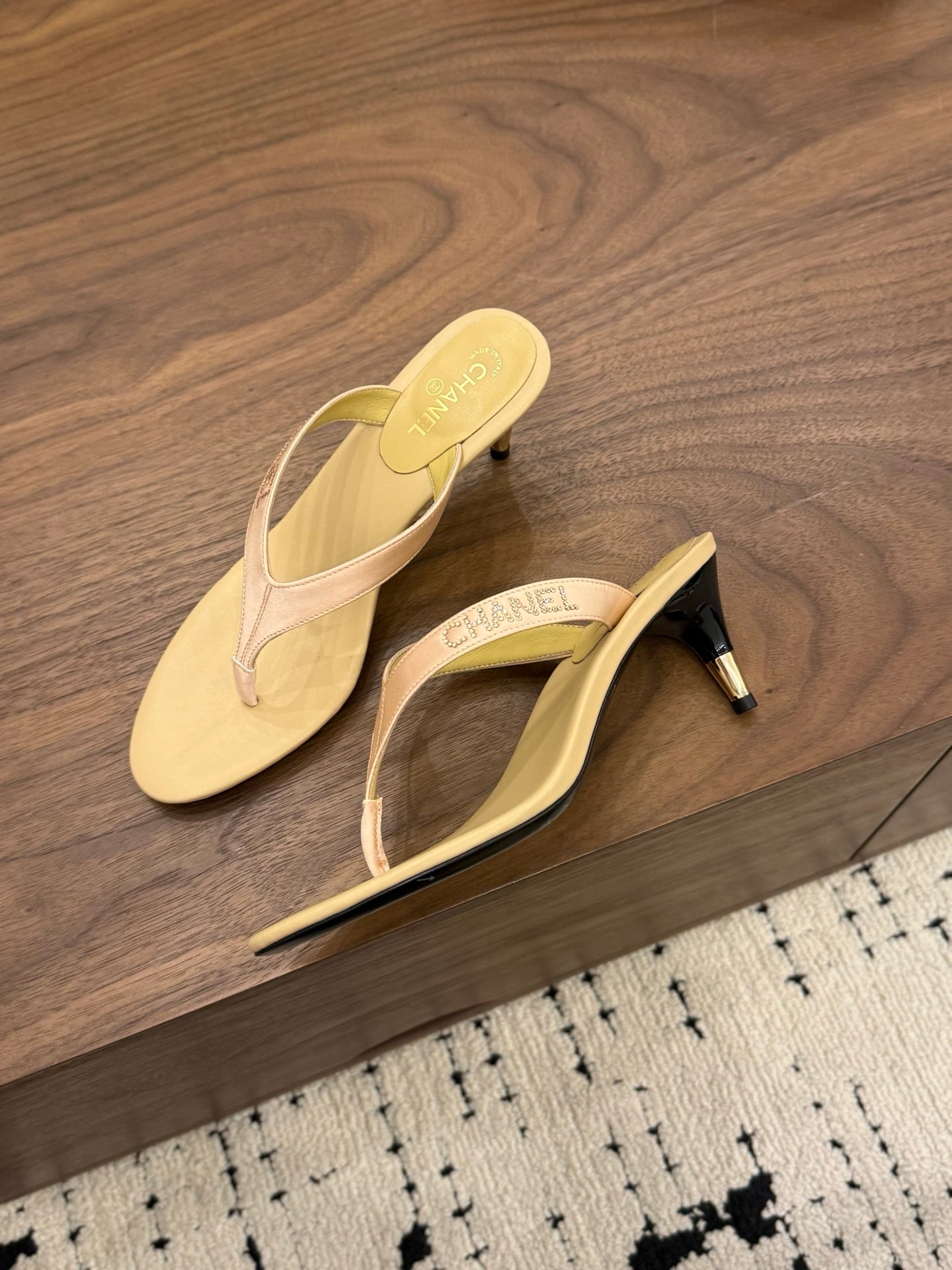 Chanel Satin Heeled Thong Sandals – 2026SS