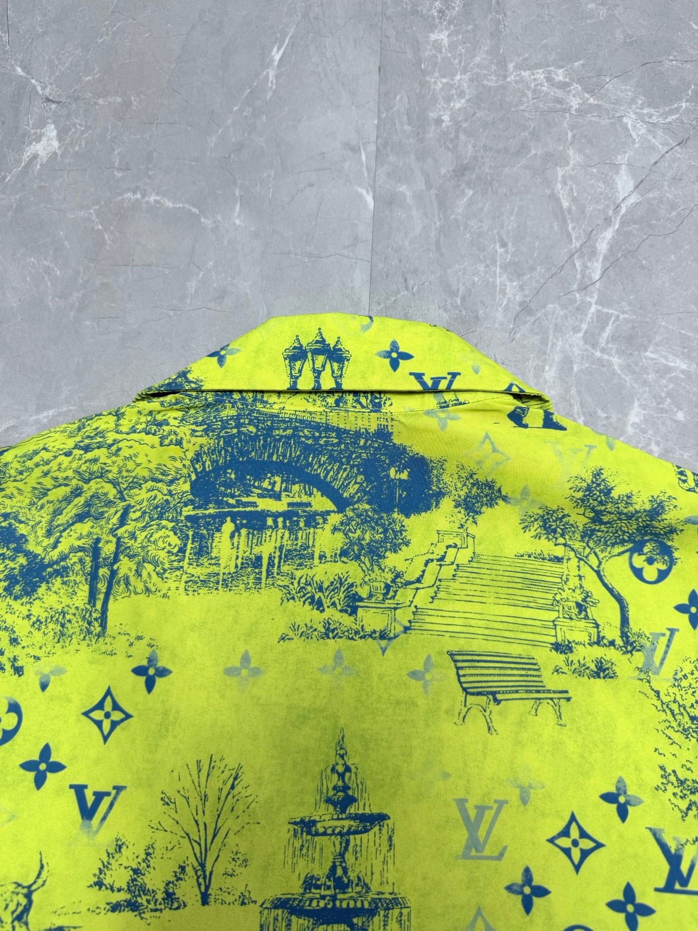Louis Vuitton Monogram City Walk Beach Shirt – Spring/Summer Collection – 2026