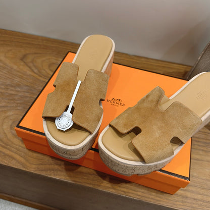 Hermès Éclair Platform Sandals – Spring/Summer 2026 Collection