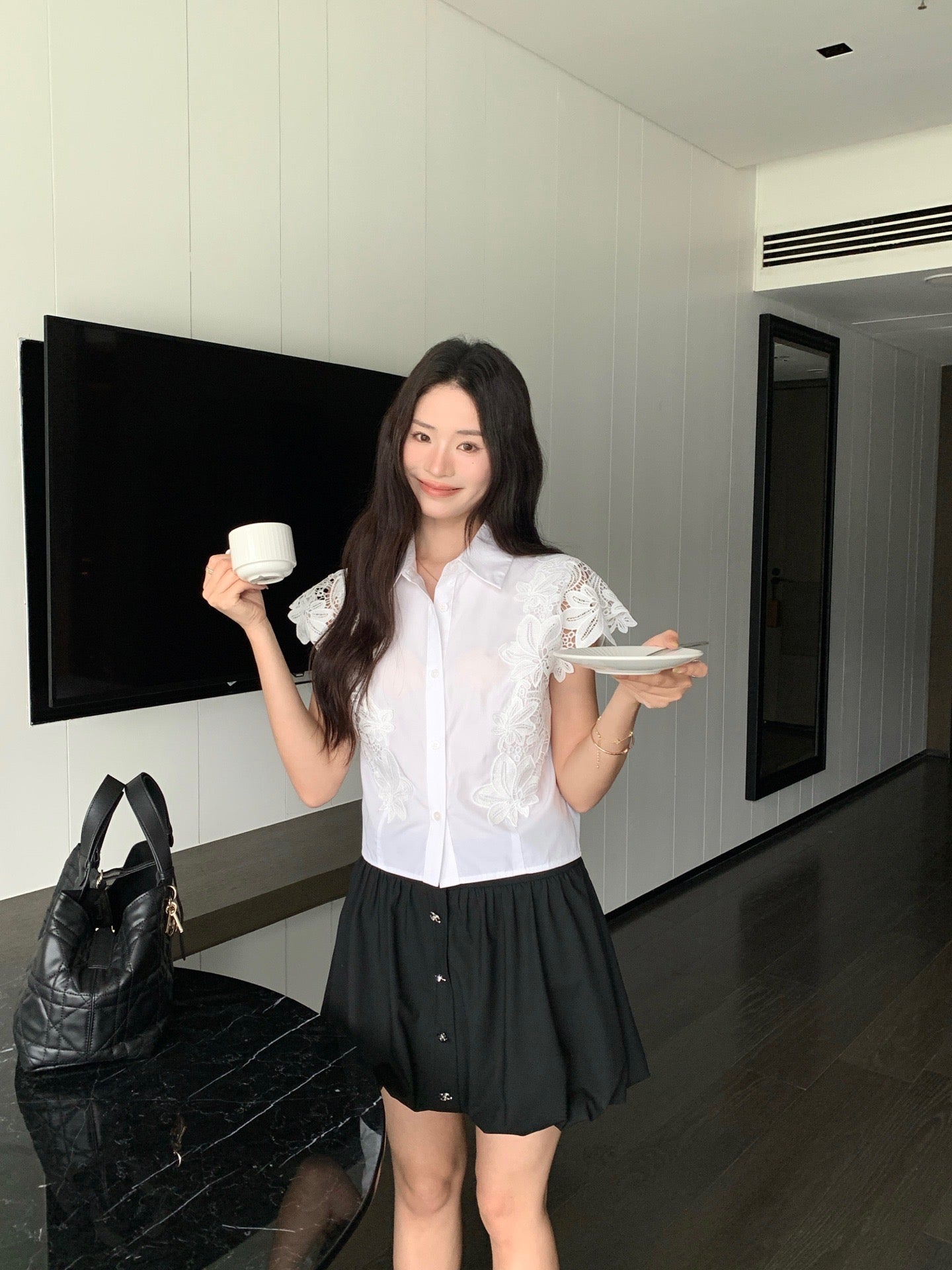 Celine Lace-Spliced Cropped Shirt – Spring/Summer Collection – 26SS
