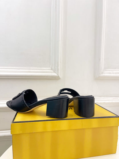 Fendi Cut-Out Chunky Heel Sandals – Spring/Summer Collection – 2026SS