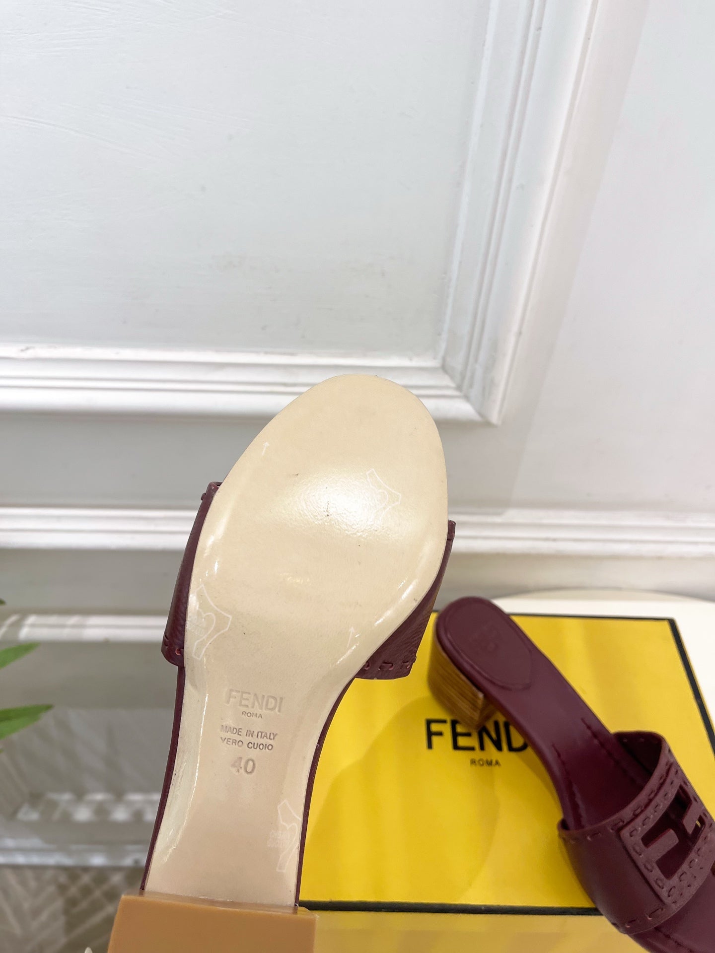 Fendi Cut-Out Chunky Heel Sandals – Spring/Summer Collection – 2026SS