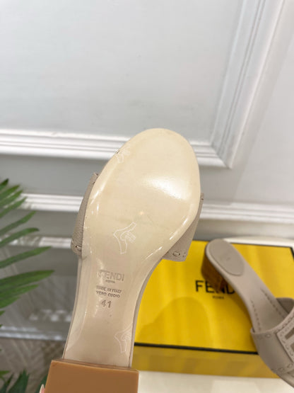 Fendi Cut-Out Chunky Heel Sandals – Spring/Summer Collection – 2026SS