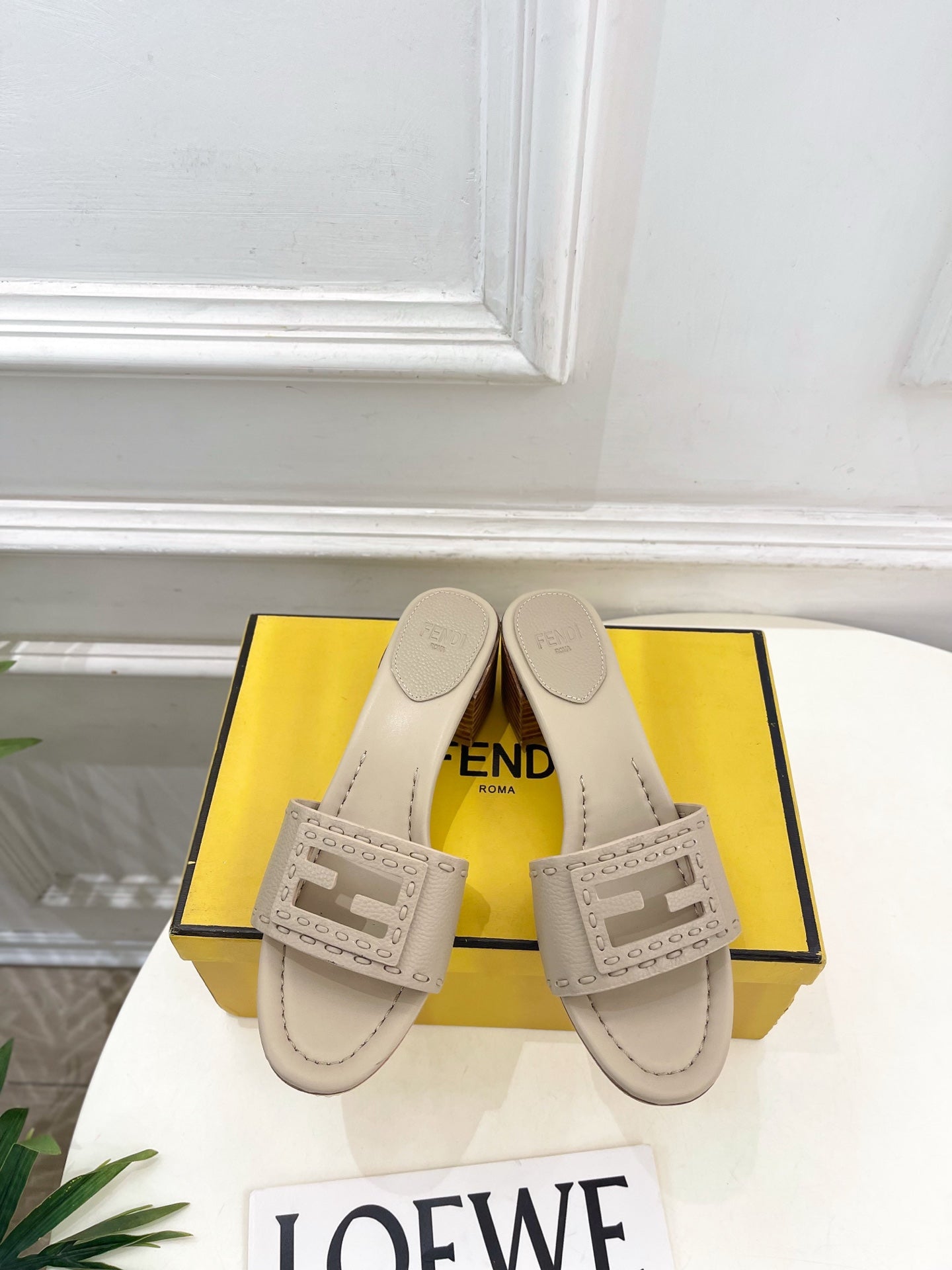 Fendi Cut-Out Chunky Heel Sandals – Spring/Summer Collection – 2026SS