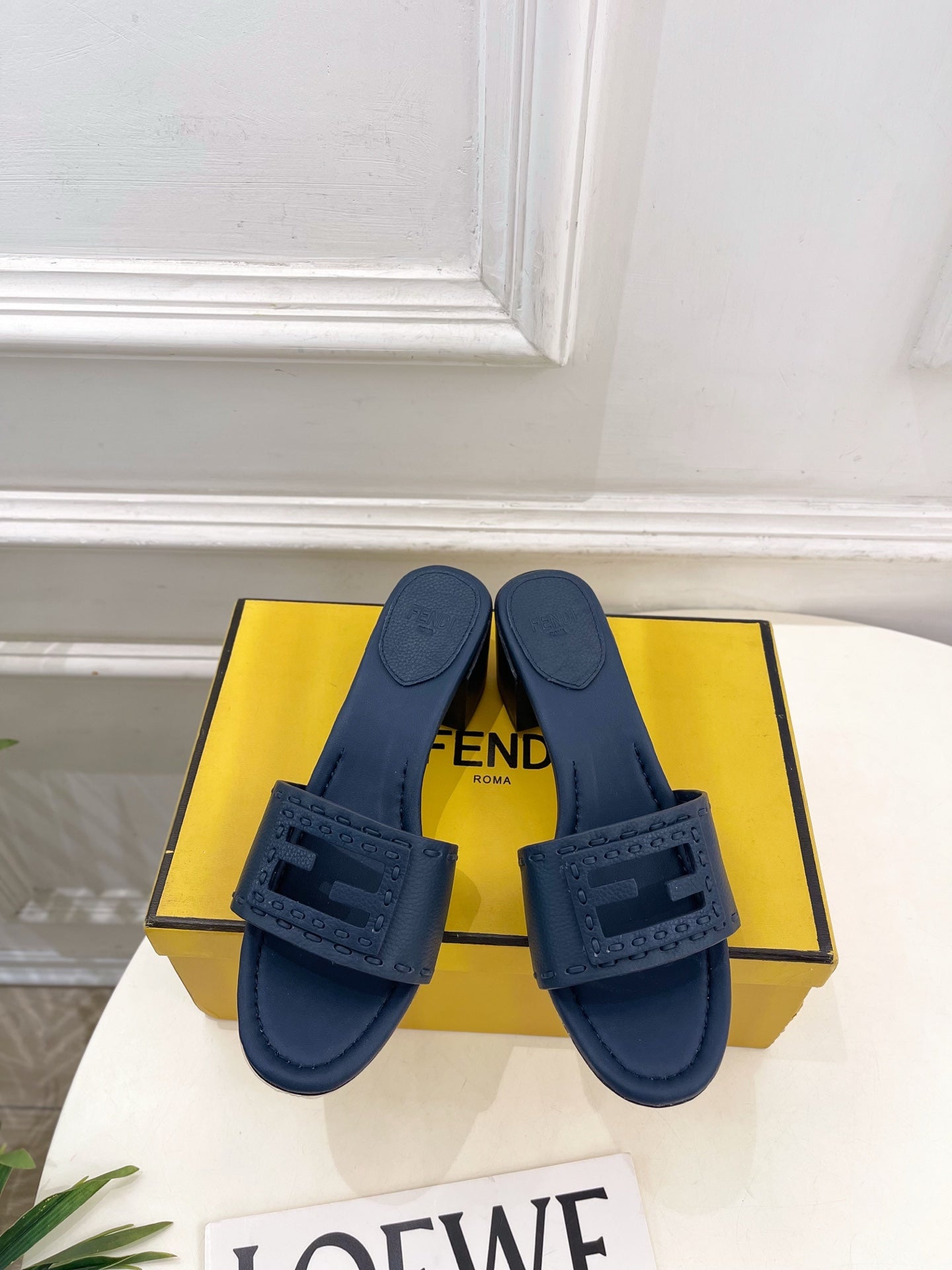 Fendi Cut-Out Chunky Heel Sandals – Spring/Summer Collection – 2026SS