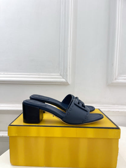 Fendi Cut-Out Chunky Heel Sandals – Spring/Summer Collection – 2026SS
