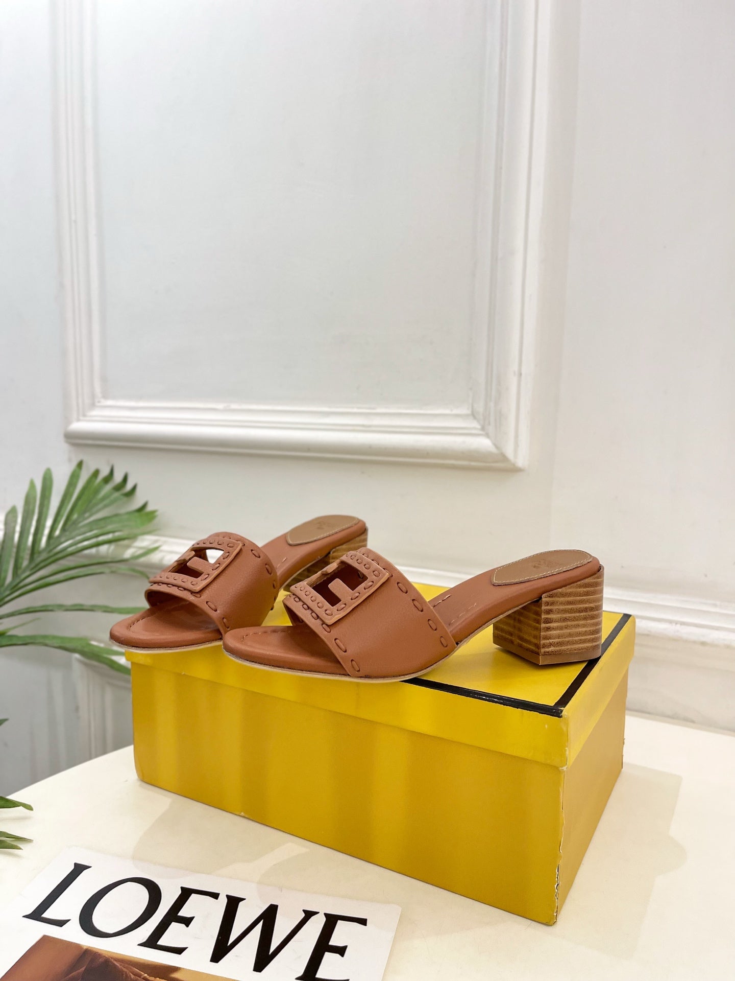 Fendi Cut-Out Chunky Heel Sandals – Spring/Summer Collection – 2026SS