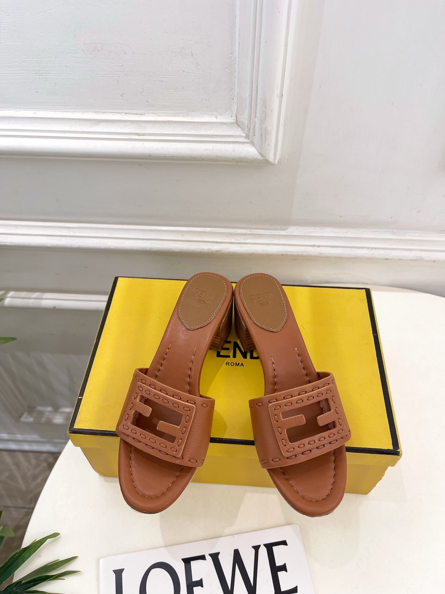 Fendi Cut-Out Chunky Heel Sandals – Spring/Summer Collection – 2026SS