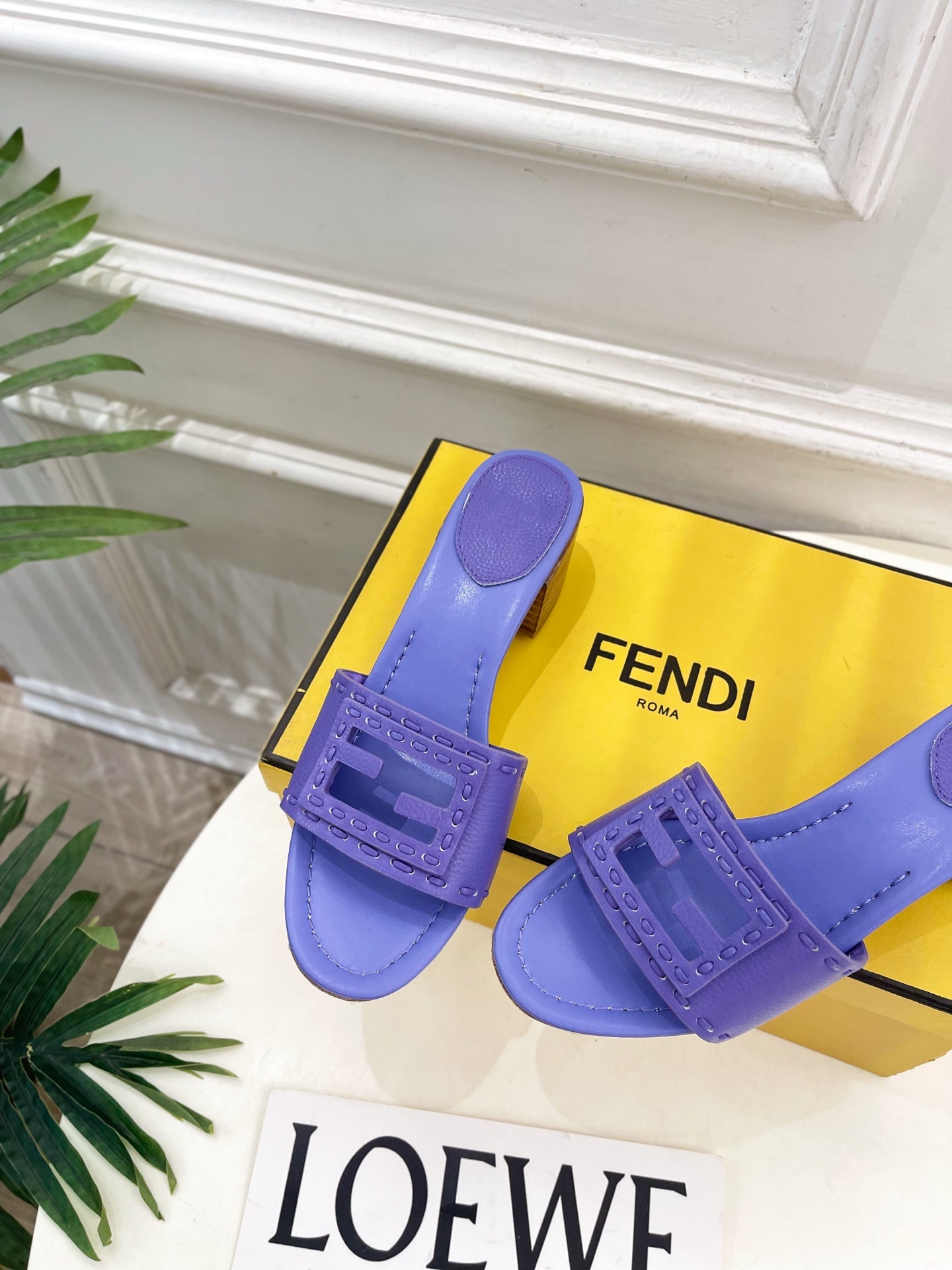 Fendi Cut-Out Chunky Heel Sandals – Spring/Summer Collection – 2026SS
