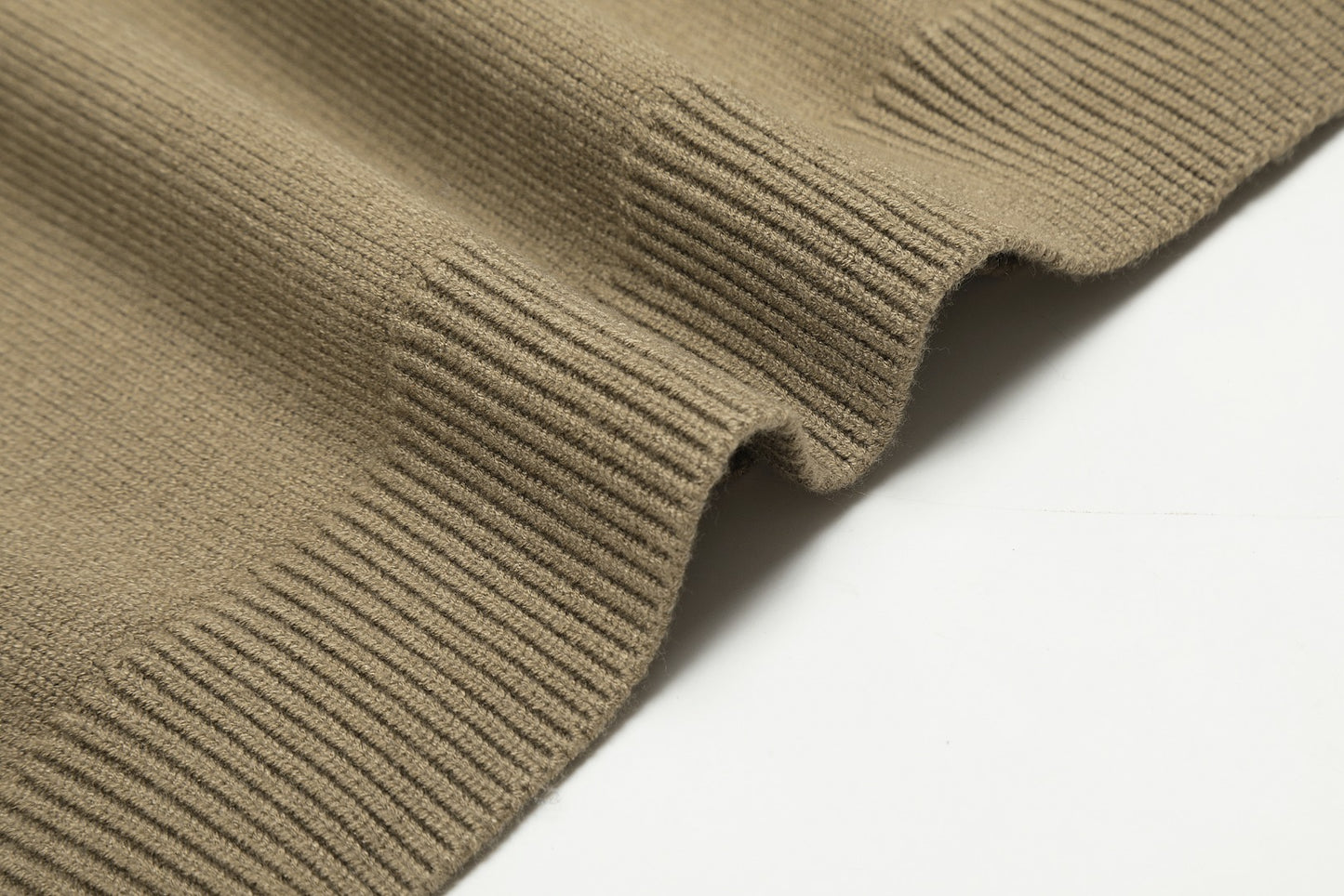 Fear of God Essentials Classic Polo Collar Sweater – 2024 Autumn Collection