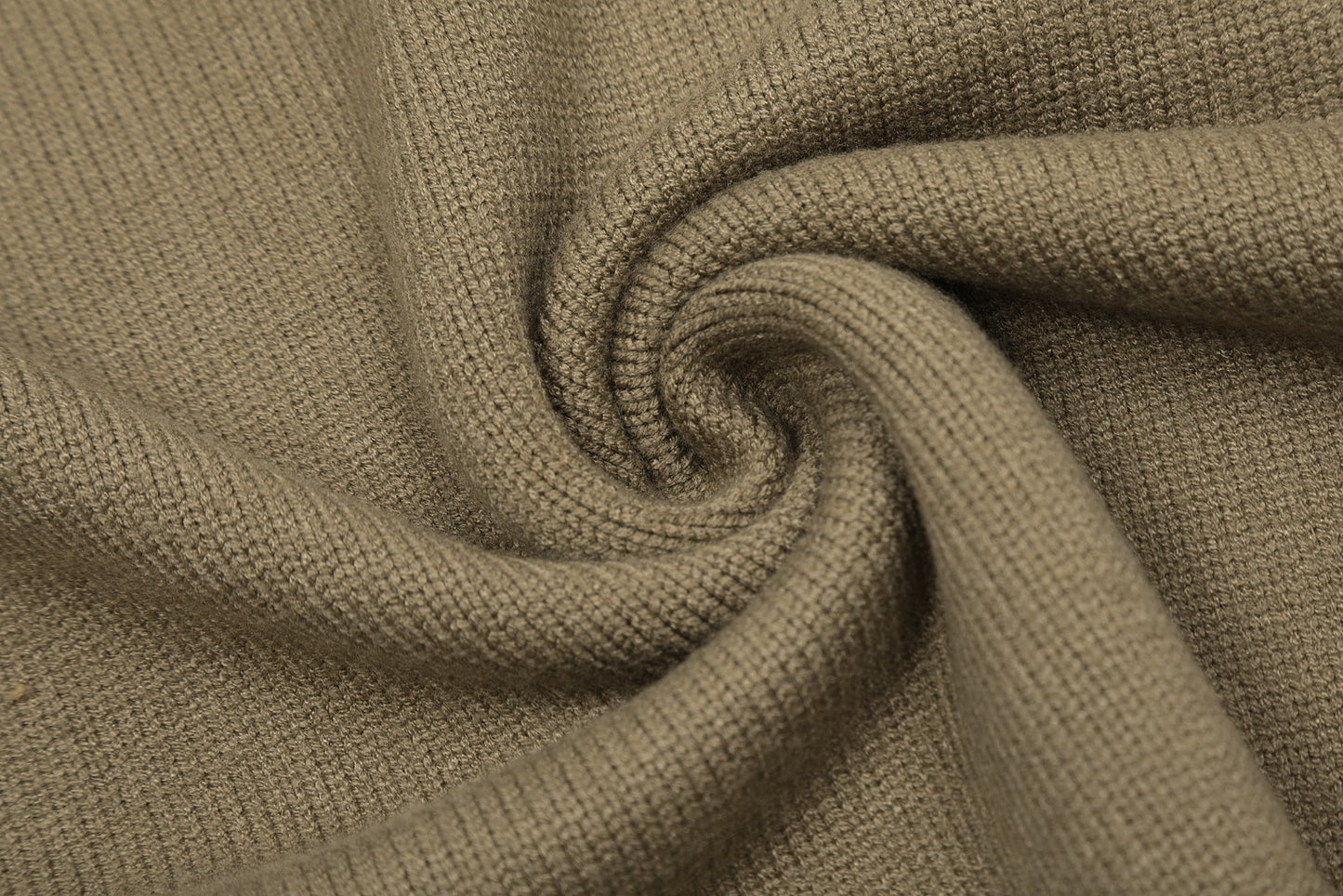 Fear of God Essentials Classic Polo Collar Sweater – 2024 Autumn Collection
