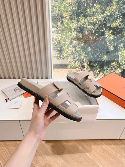 Hermès Pig Nose Thong Sandals – 2024 Spring/Summer Collection