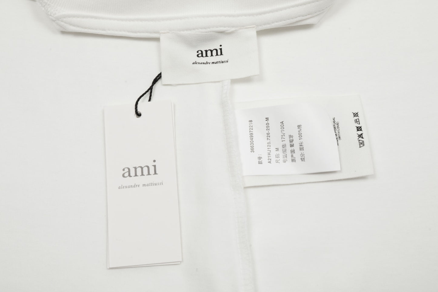 Ami Paris Classic Heart Embroidered T-Shirt – 2025SS