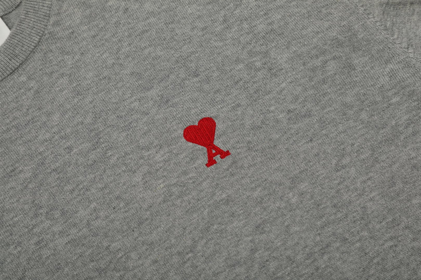 AMI Paris Classic Heart Embroidered Knit Short Sleeve – 2025SS