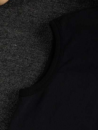 Prada Triangle Logo Minimalist Sweatshirt – 25SS