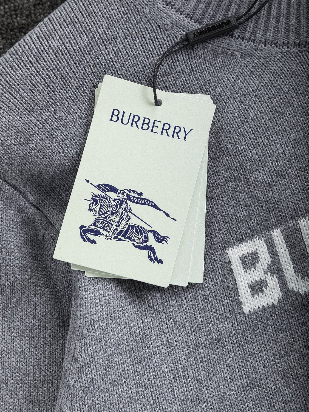 Burberry Equestrian Knight Jacquard Sweater – 25SS