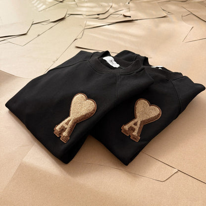 AMI Paris Terry Heart Boxy Sweatshirt – 25FW