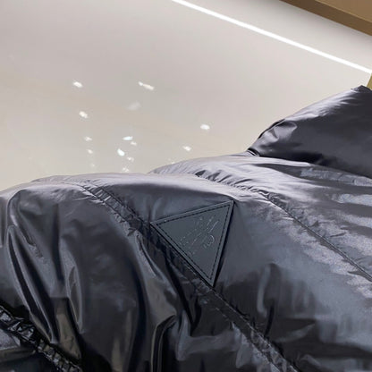 Moncler Goose Down Puffer Jacket – 2025FW