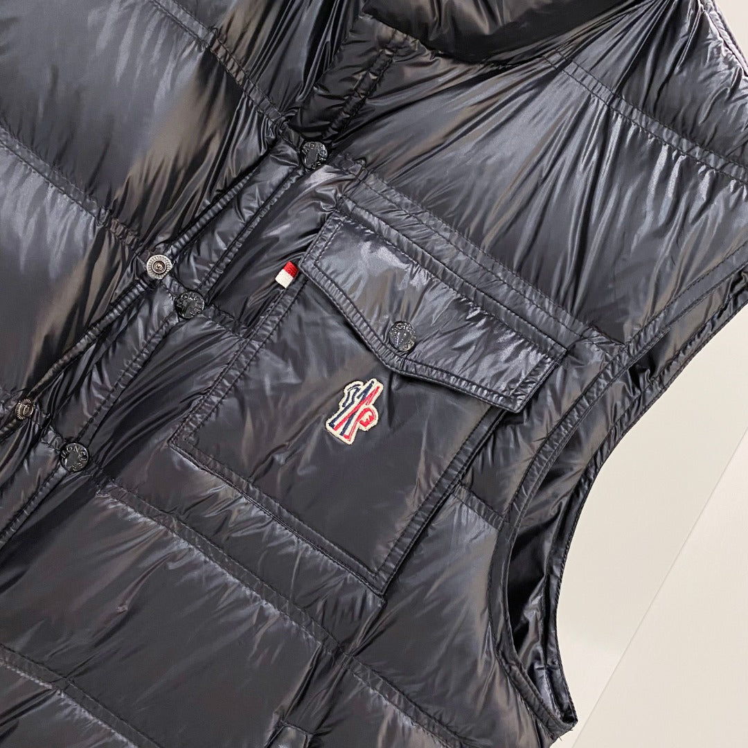Moncler Goose Down Puffer Jacket – 2025FW