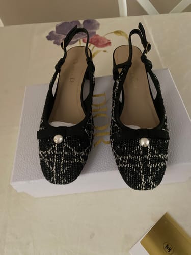Customer photo from Nadira E.